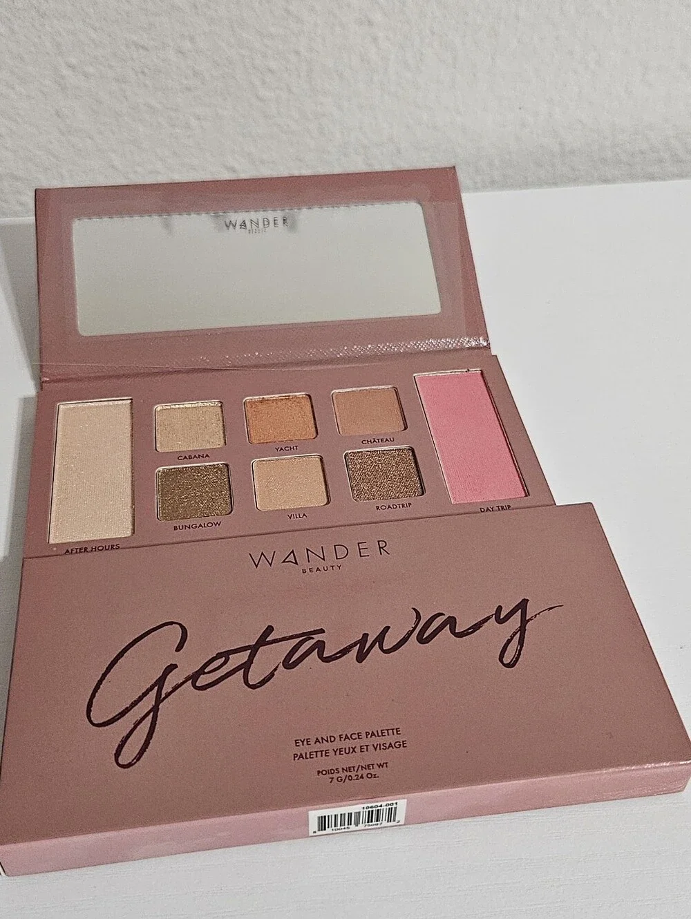 Wander Beauty Getaway Eye & Face Palette — Pink & Champagne Shades
